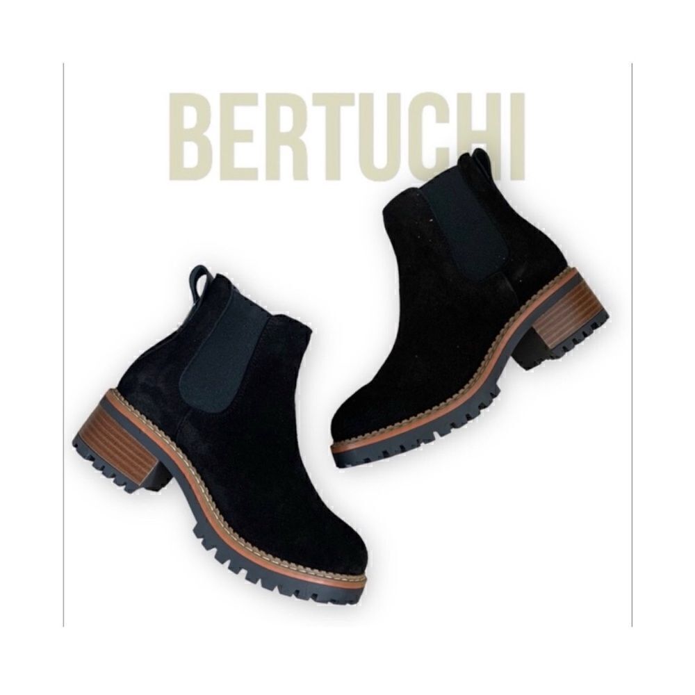 Bertuchi Black Suede Slip on Chelsea Boots